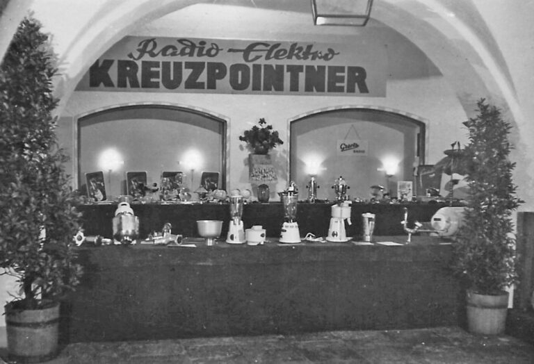 Historisches Geschäft der Elektro Kreutzpointner GmbH seit der Gründung 1923.